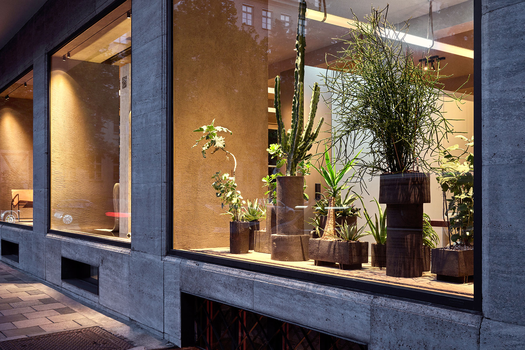 Planter for Holzrausch Showroom Munich Photos by Oliver Jaist