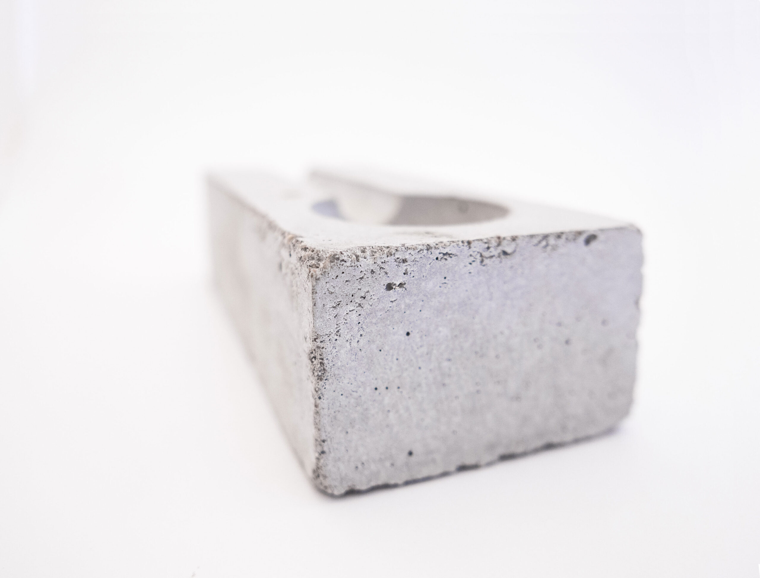 Zigarrenschenbecher Beton Yvette Hoffmann Design